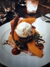 Restaurant  avec terrasse face au château. cuisine traditionnelle et fait maison à Saint-Germain-en-Laye dans le 78 Saint-Germain-en-Laye dans les Yvelines 78 près de Le Vésinet Le toucan